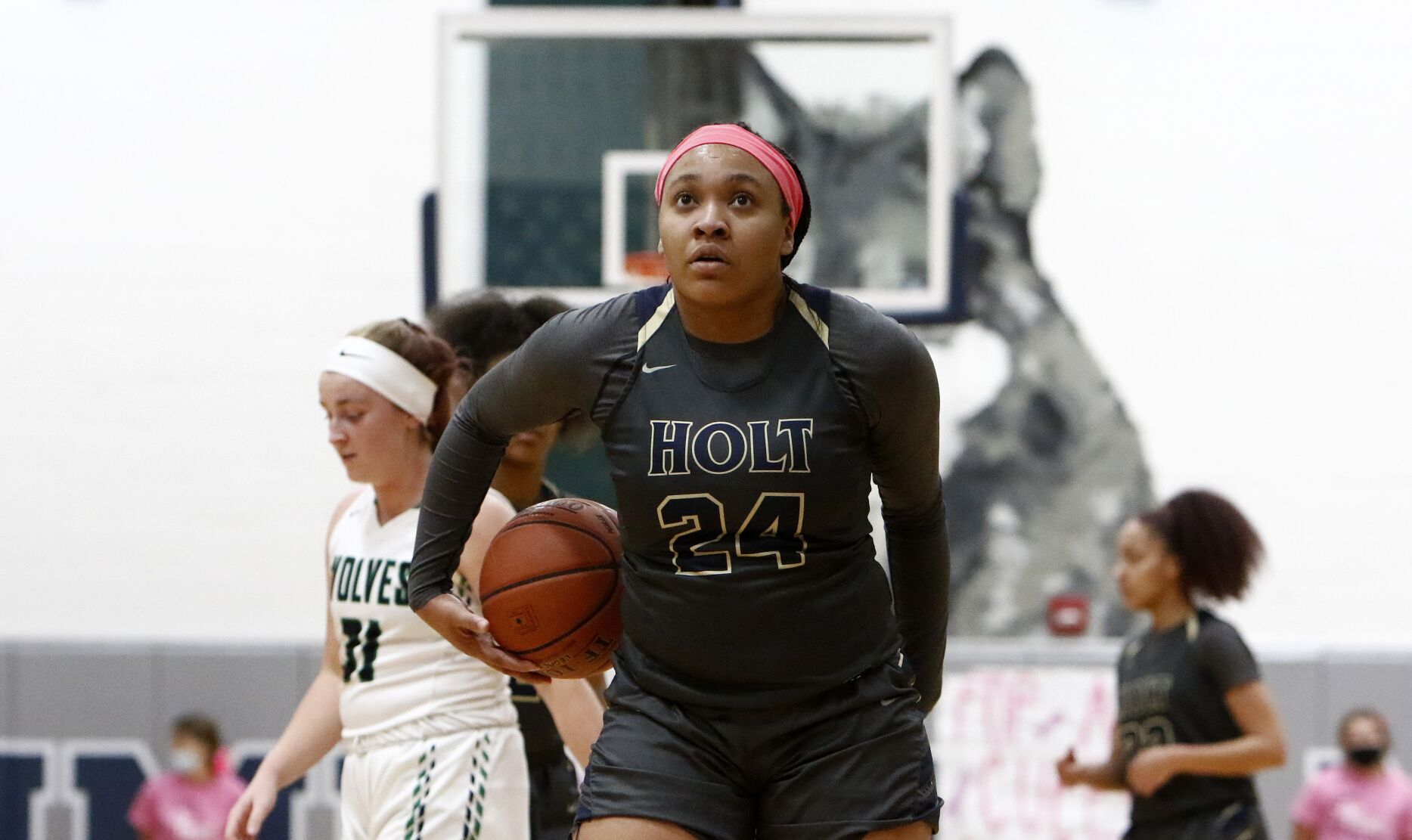 Holt 47, Timberland 46